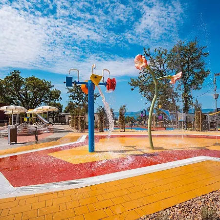 Aminess Style Atea Pitches Campingplatz *